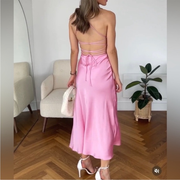 Viral Zara Barbie Pink Satin Dress - Picture 4 of 4